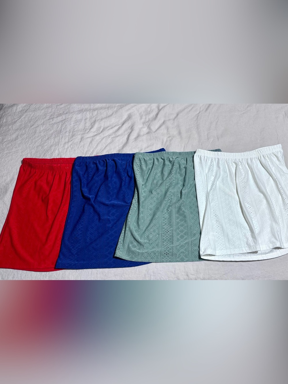 NWOT 4 Extra Large Eyelet Tube Tops in Royal Blue, Sage Green, Red & White